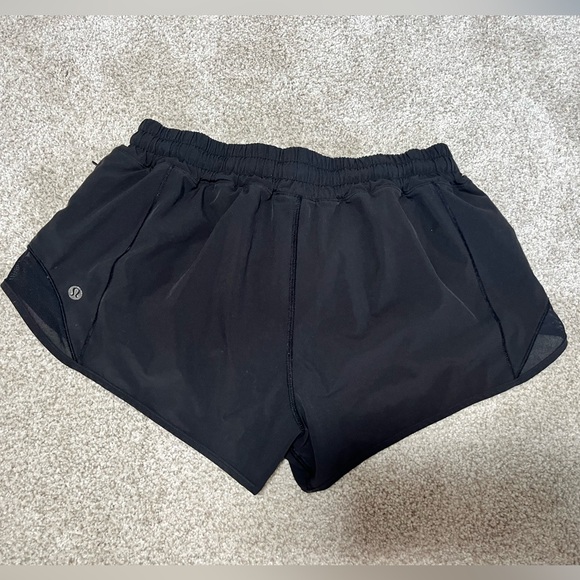 Lululemon Shorts Womens Size 8 Black Hotty Hot Stretch Lined Running Athleisure - Picture 5 of 8